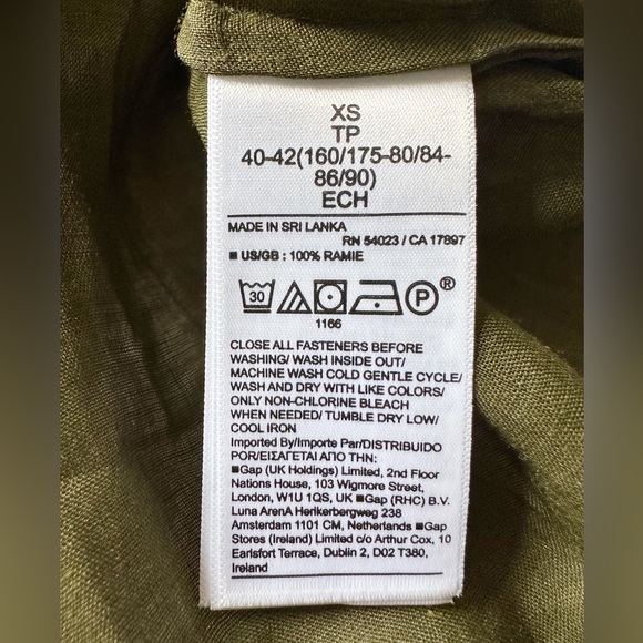 Banana Republic Ramie Utility Shirt in Bright Moss. Size XS. - Picture 6 of 6